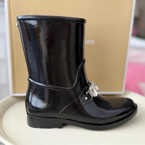 Michael kors Leslie rain bootie with Crystal Embellishments 6M - Picture 4 of 5